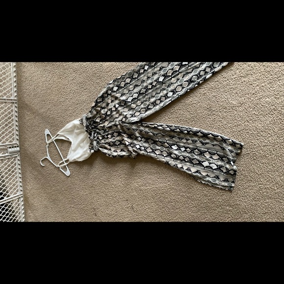 Long flowey romper - Picture 3 of 6